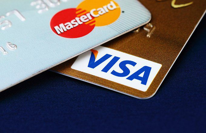 Visa и Mastercard больше не будут работать за рубежом